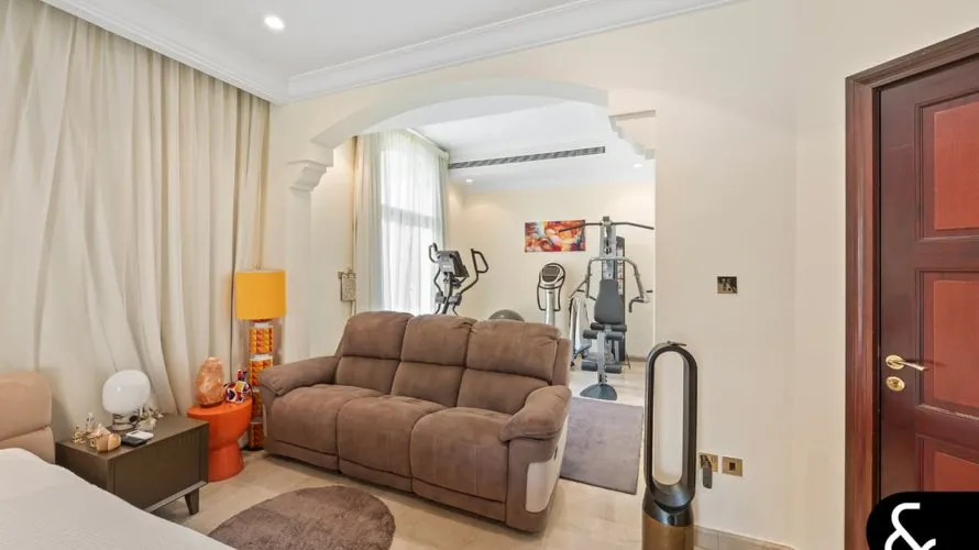 6 غرفة نوم  فيلا في Signature Villas, الإمارات العربية المتحدة رقم 1052 № 26