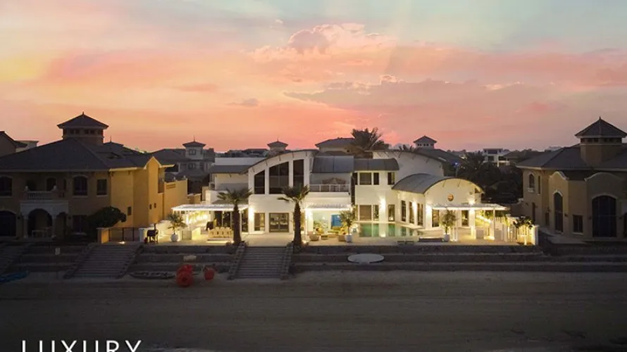 6 غرفة نوم  فيلا في Signature Villas, الإمارات العربية المتحدة رقم 297 № 26