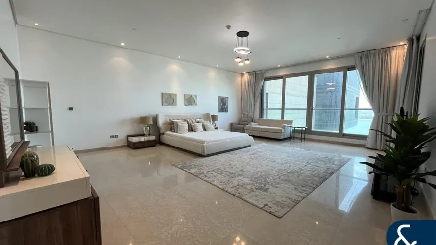 4 غرف نوم شقة في The Crescent, الإمارات العربية المتحدة رقم 1075