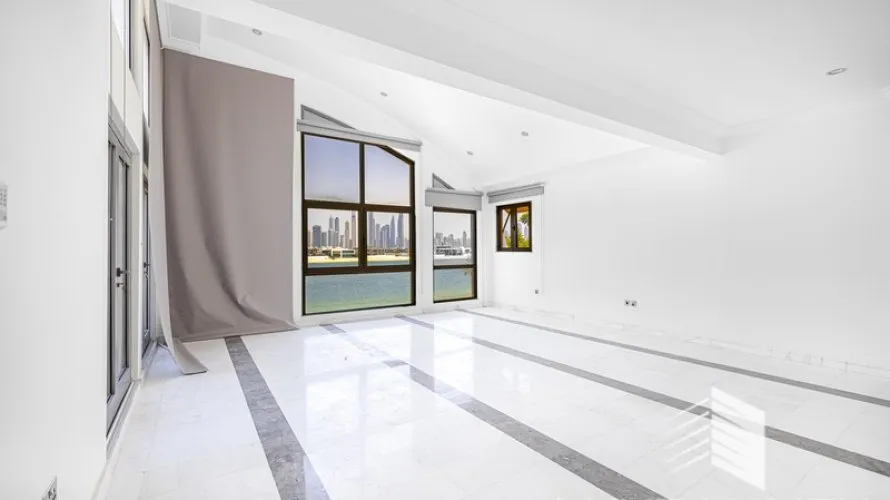 6 غرفة نوم  فيلا في Signature Villas, الإمارات العربية المتحدة رقم 295