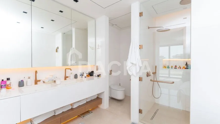 6 غرفة نوم  فيلا في Signature Villas, الإمارات العربية المتحدة رقم 1538 № 21