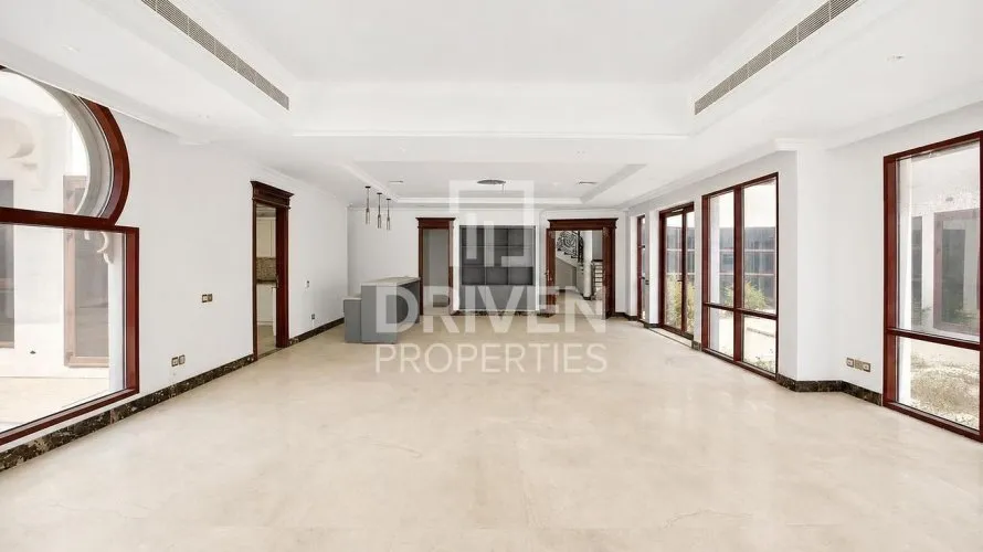 5 غرفة نوم  فيلا في Signature Villas, الإمارات العربية المتحدة رقم 2752 № 2