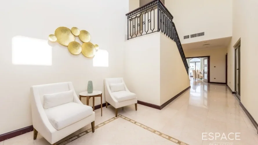 Villa de 4 dormitorios en Palm Jumeirah, UAE No. 868 № 3