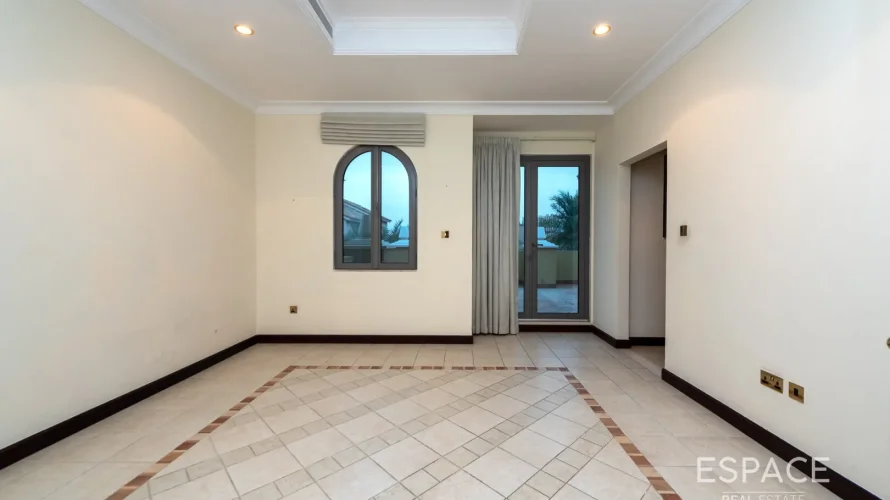 Villa de 4 dormitorios en Palm Jumeirah, UAE No. 859 № 2