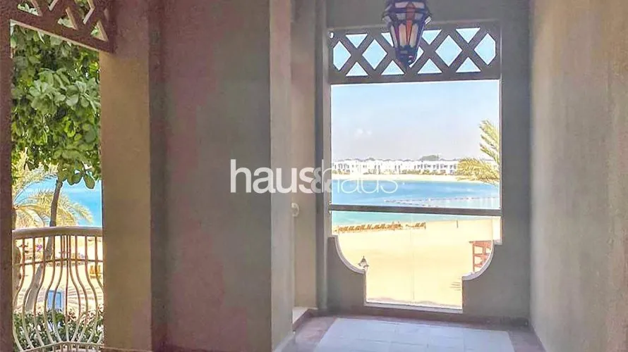 Apartamento de 1 dormitorio en Shoreline Apartments, UAE No. 572 № 5