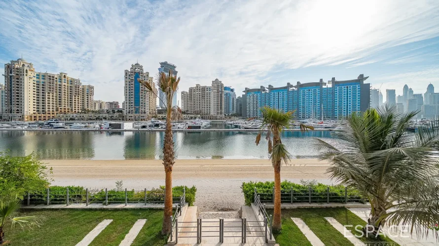 Villa de 6 dormitorios en Palm Jumeirah, UAE No. 1093 № 10