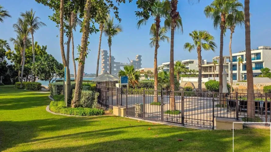 Villa de 4 dormitorios en Palm Jumeirah, UAE No. 1104 № 2