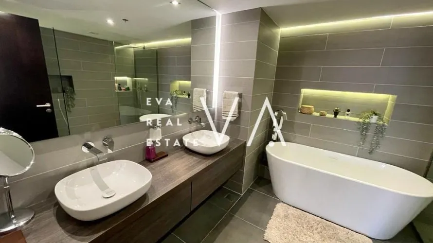 Apartamento de 2 dormitorios en Palm Jumeirah, UAE No. 676 № 11