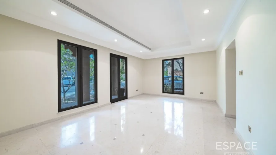 Villa de 6 dormitorios en Palm Jumeirah, UAE No. 881 № 3