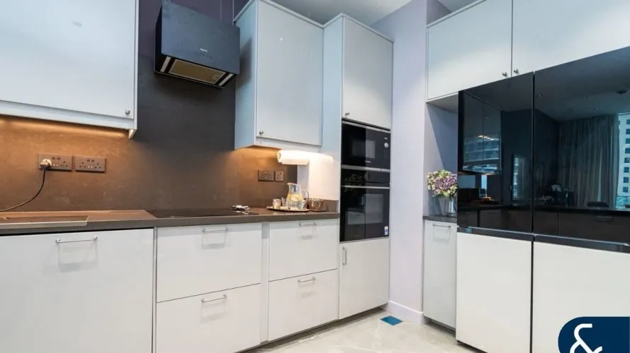 Apartamento de 2 dormitorios en Oceana, UAE No. 1370 № 3