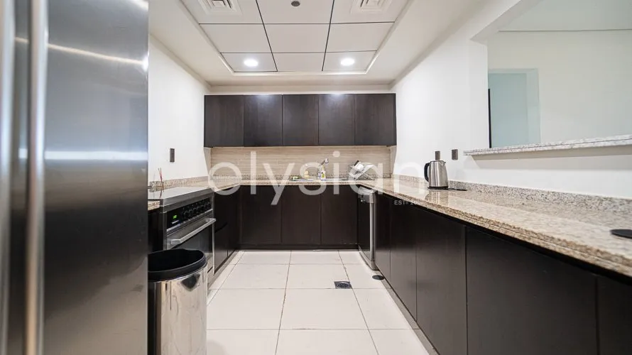 Apartamento de 3 dormitorios en Kingdom of Sheba, UAE No. 504 № 13
