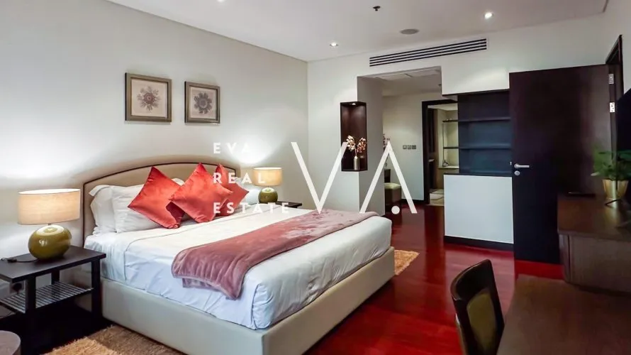 Apartamento de 2 dormitorios en Palm Jumeirah, UAE No. 678