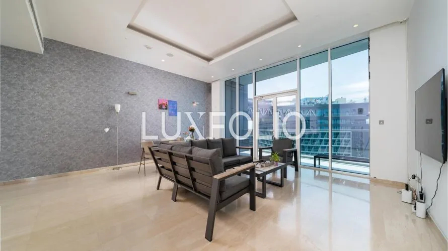 Apartamento de 3 dormitorios en Oceana, UAE No. 631 № 2