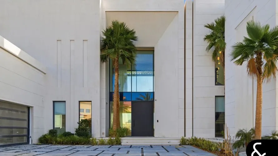 Villa de 6 dormitorios en Signature Villas, UAE No. 1366 № 19