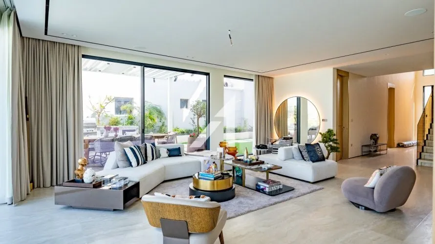 Villa de 6 dormitorios en Garden Homes, UAE No. 1259