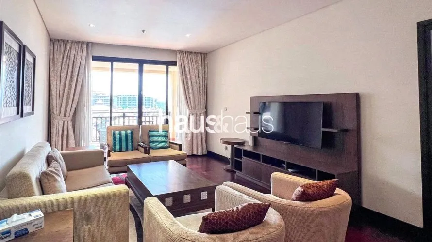 Apartamento de 2 dormitorios en Palm Jumeirah, UAE No. 560