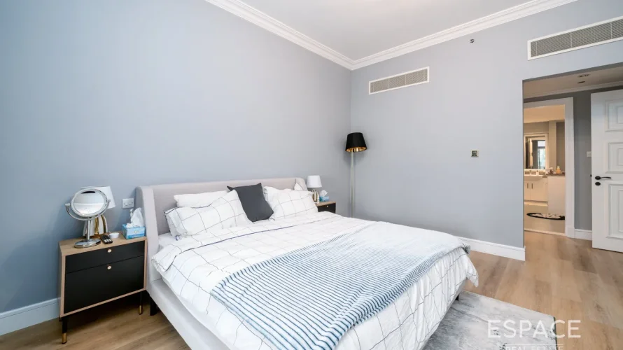 Apartamento de 2 dormitorios en Palm Jumeirah, UAE No. 860 № 2