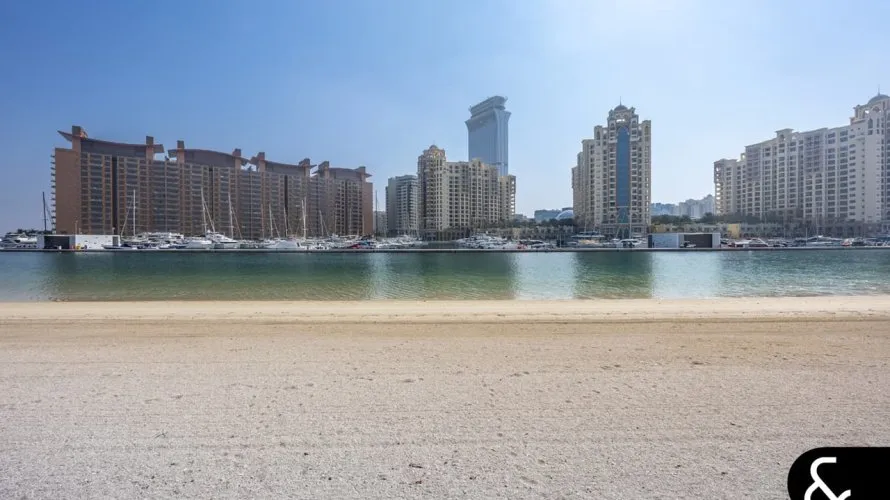 Villa de 6 dormitorios en Signature Villas, UAE No. 1051 № 2