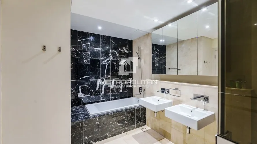 Apartamento de 3 dormitorios en Palm Jumeirah, UAE No. 451 № 7