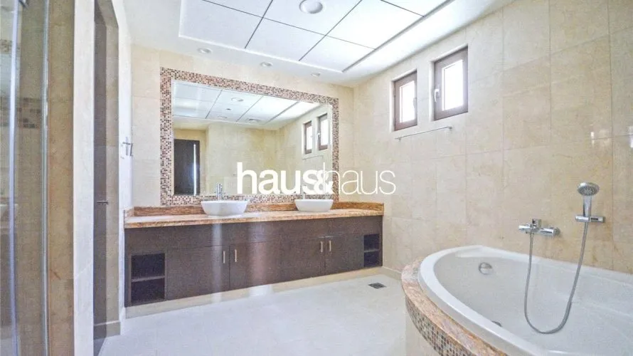 Villa de 5 dormitorios en Kingdom of Sheba, UAE No. 565 № 10