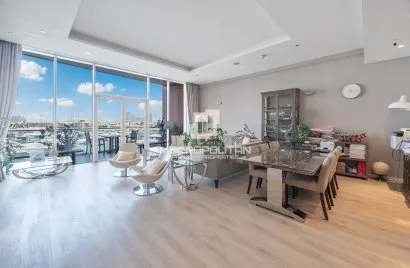 Apartamento de 3 dormitorios en Tiara Residences, UAE No. 1004