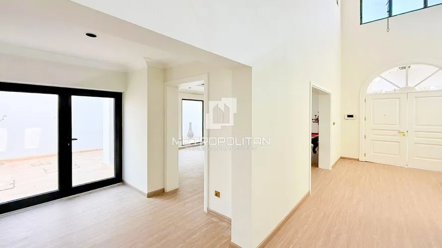 Villa de 4 dormitorios en Garden Homes, UAE No. 1016 № 5