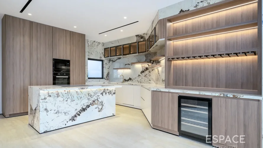 Villa de 4 dormitorios en Palm Jumeirah, UAE No. 858 № 16