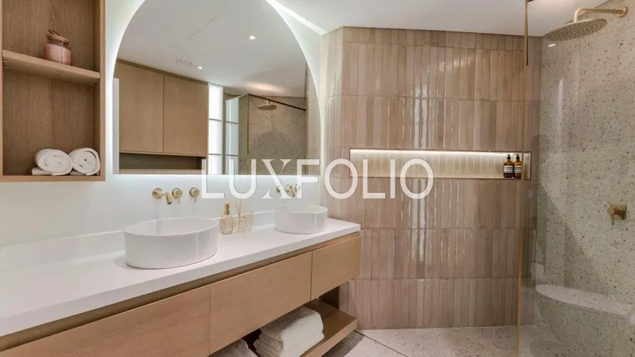 Apartamento de 2 dormitorios en Shoreline Apartments, UAE No. 614 № 21