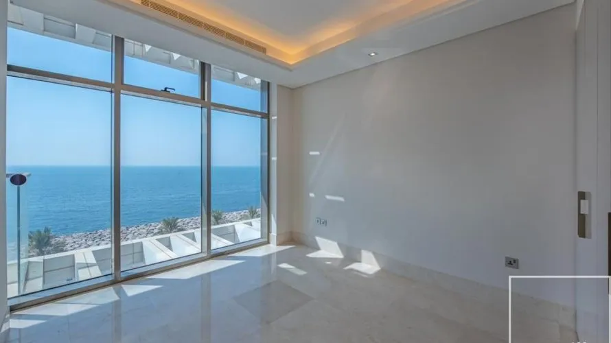 Apartamento de 2 dormitorios en The Crescent, UAE No. 1125 № 2