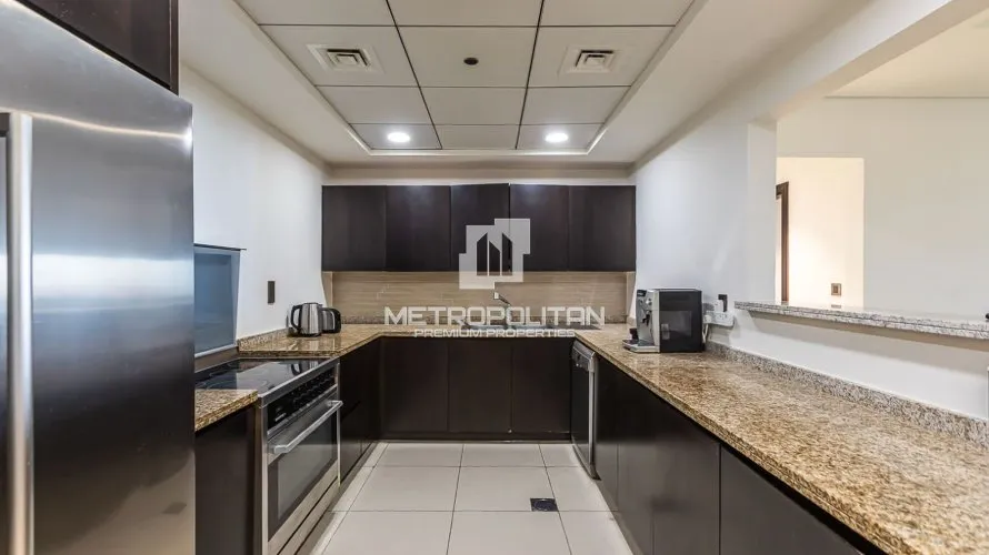 Apartamento de 3 dormitorios en Palm Jumeirah, UAE No. 463 № 1