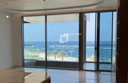 Apartamento de 3 dormitorios en Palm Jumeirah, UAE No. 445