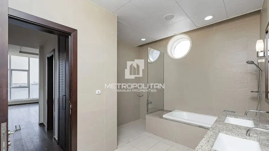 Apartamento de 3 dormitorios en Tiara Residences, UAE No. 975 № 6