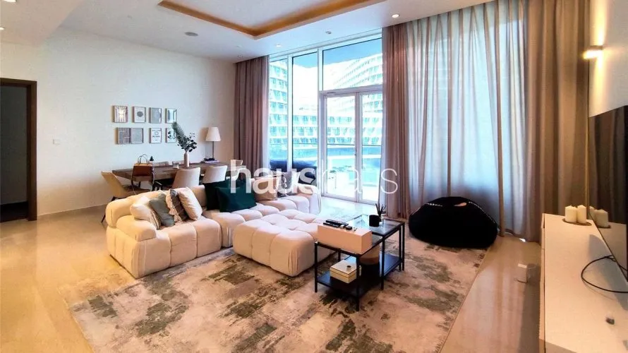 Apartamento de 2 dormitorios en Oceana, UAE No. 597 № 2