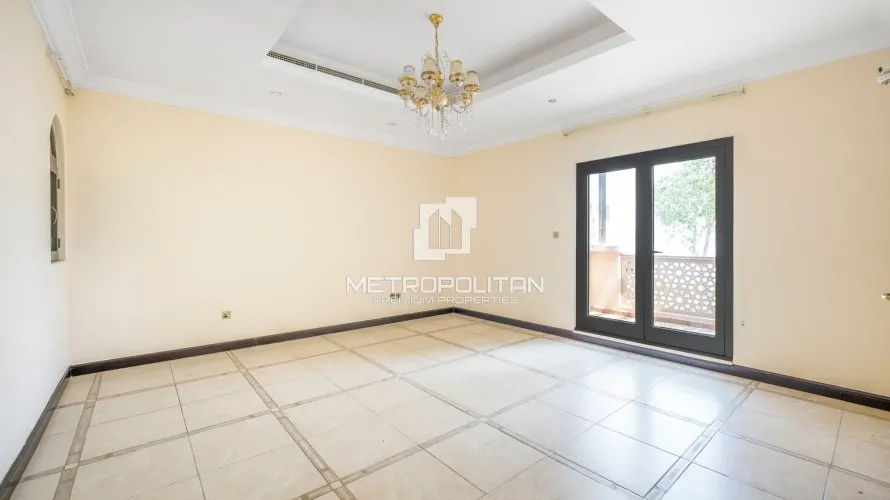 Villa de 4 dormitorios en Palm Jumeirah, UAE No. 977 № 23