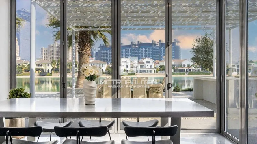 Villa de 6 dormitorios en Signature Villas, UAE No. 969 № 2