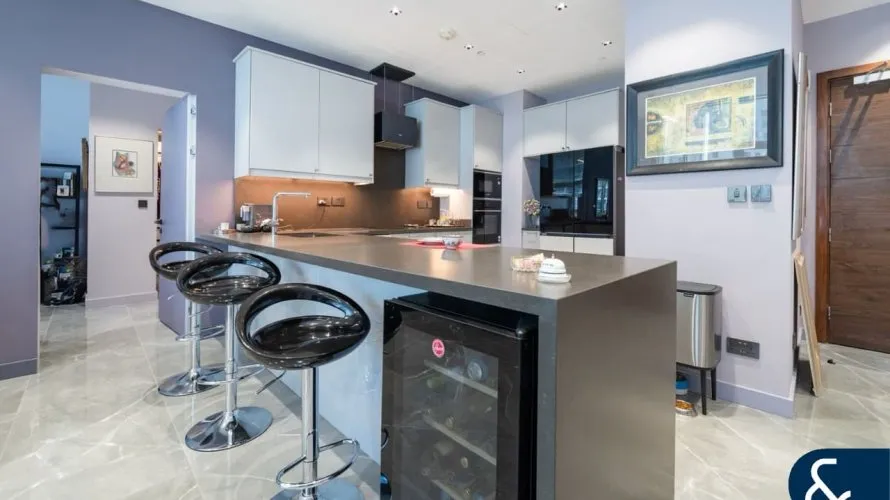 Apartamento de 2 dormitorios en Oceana, UAE No. 1370 № 2