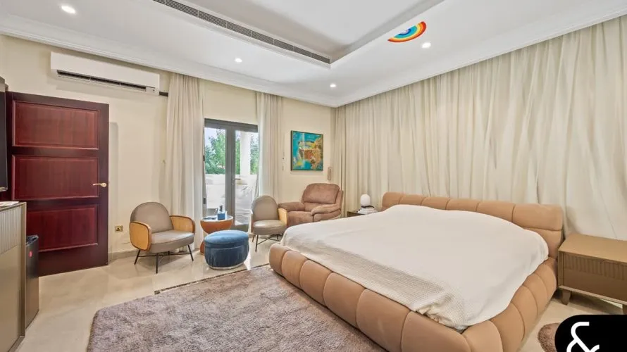 Villa de 6 dormitorios en Signature Villas, UAE No. 1052 № 25