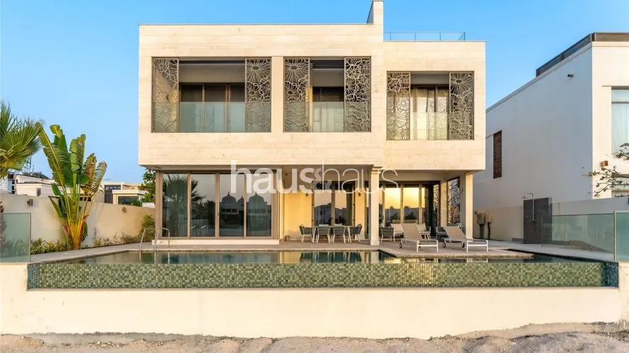 Villa de 5 dormitorios en Garden Homes, UAE No. 592 № 1