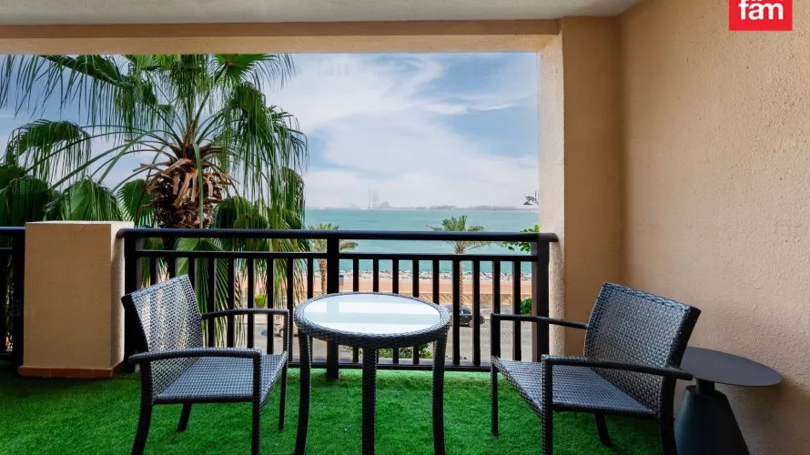 Apartamento de 2 dormitorios en Palm Jumeirah, UAE No. 1078 № 1