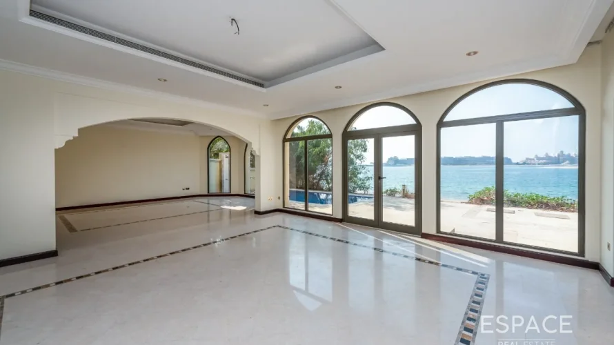 Villa de 4 dormitorios en Palm Jumeirah, UAE No. 871 № 1