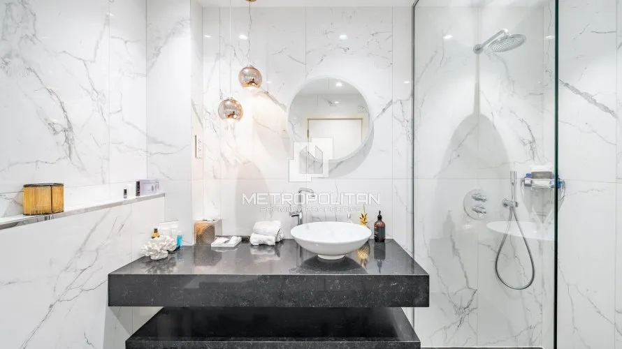 Apartamento de 2 dormitorios en Shoreline Apartments, UAE No. 956 № 23