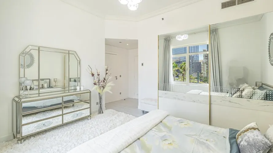 Apartamento de 2 dormitorios en Palm Jumeirah, UAE No. 690 № 11