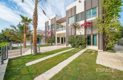 Villa de 6 dormitorios en Palm Jumeirah, UAE No. 1093