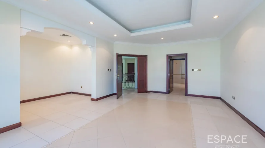 Villa de 4 dormitorios en Palm Jumeirah, UAE No. 928 № 6