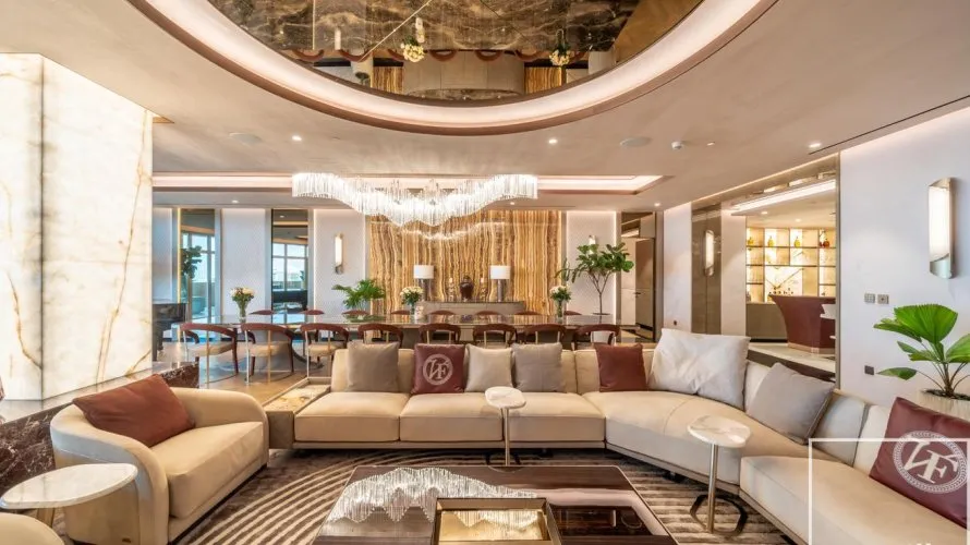 Apartamento de 3 dormitorios en The Crescent, UAE No. 790