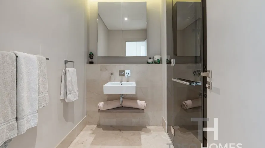 Apartamento de 2 dormitorios en Palm Jumeirah, UAE No. 472 № 5