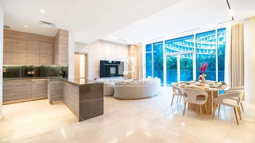 Apartamento de 2 dormitorios en Oceana, UAE No. 1018 № 2