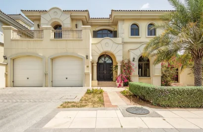 Villa de 4 dormitorios en Palm Jumeirah, UAE No. 1090