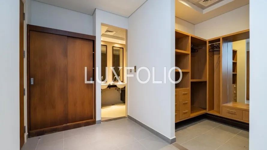 Apartamento de 2 dormitorios en The Crescent, UAE No. 620 № 18