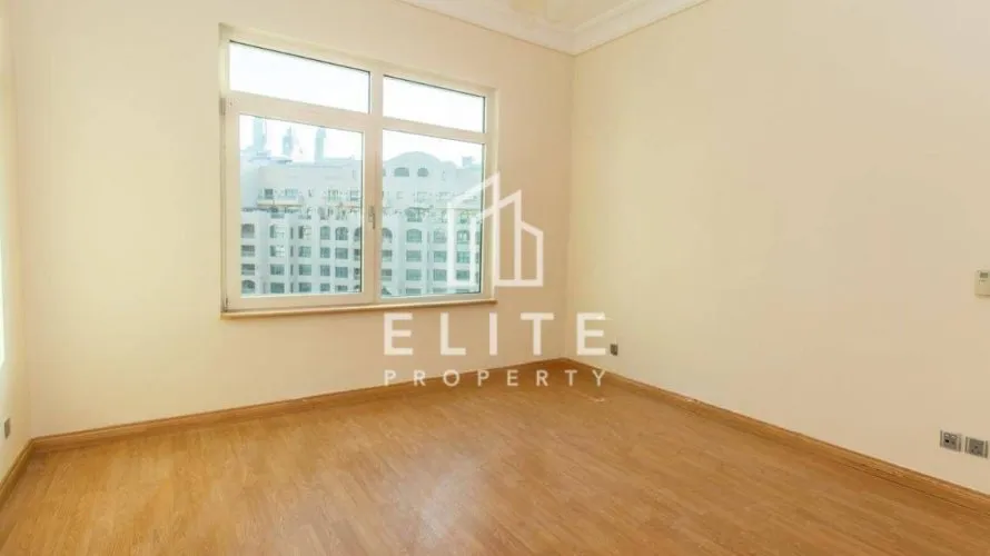 Apartamento de 3 dormitorios en Shoreline Apartments, UAE No. 1147